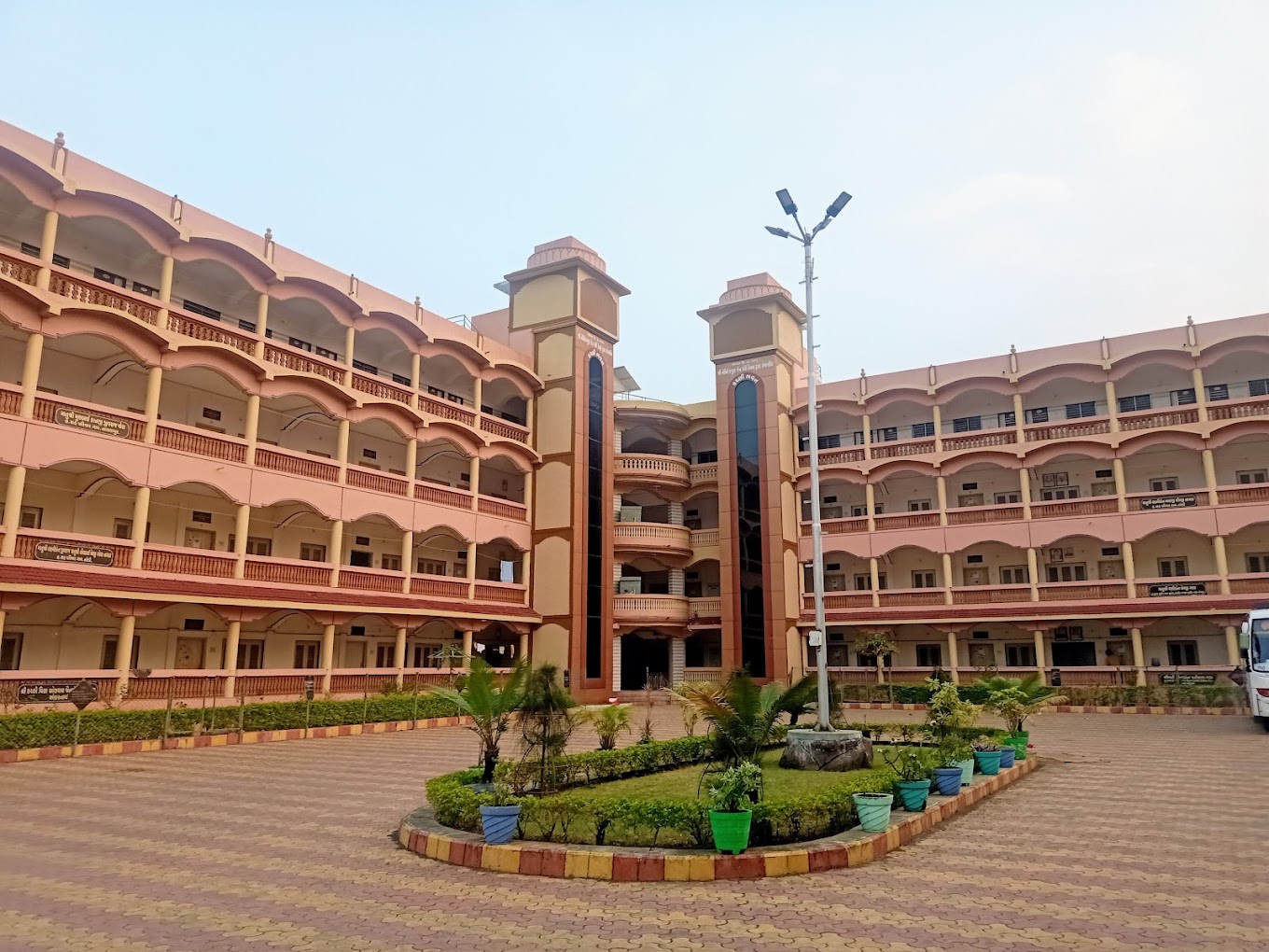 Kachchhi Bhavan Building